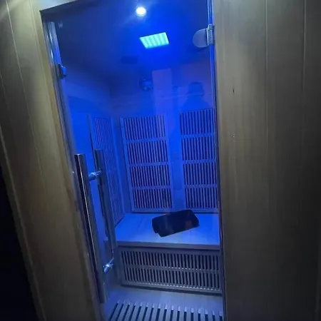Contact Jessicawebeer Web De - Mit Privatem Whirlpool Und Heisser Sauna * Straubing